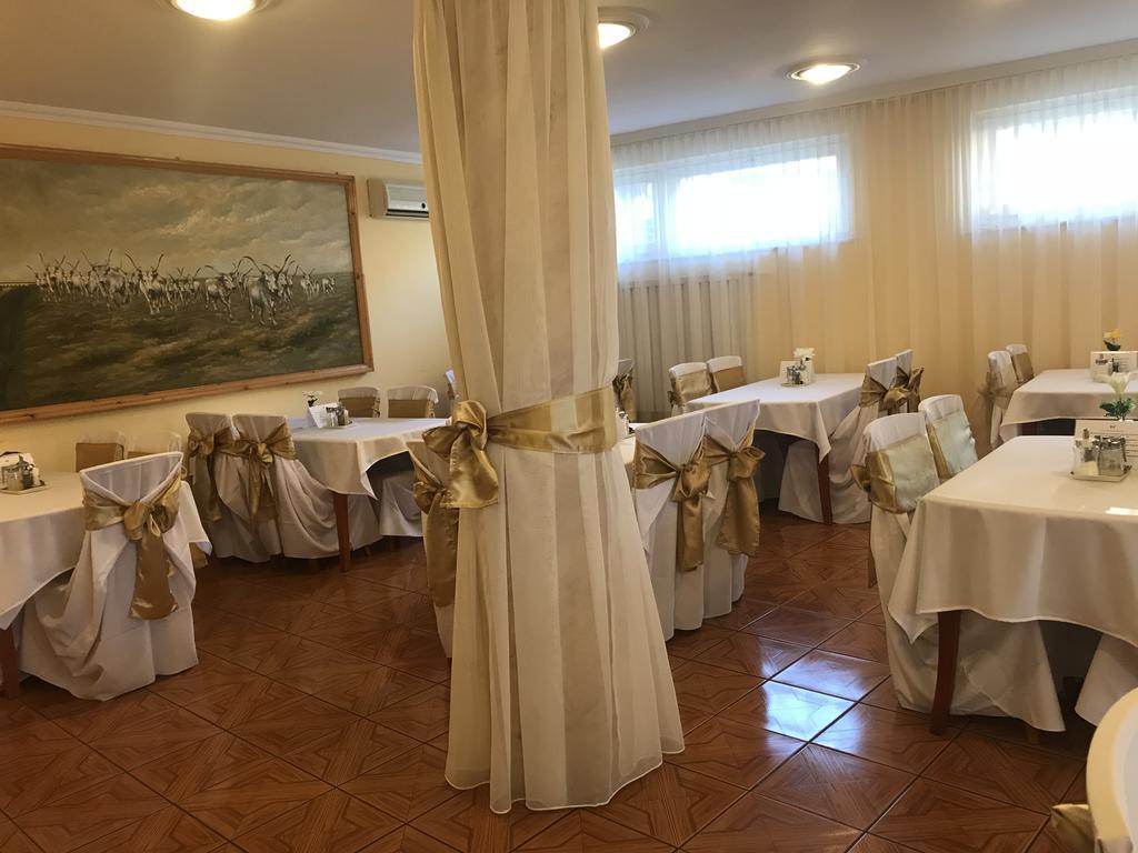 Hotel Korona Hajdúszoboszló Eksteriør billede
